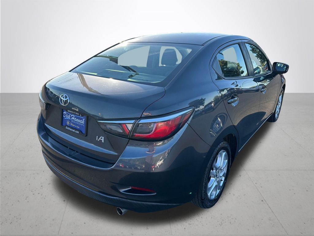 2017 Toyota Yaris iA Base