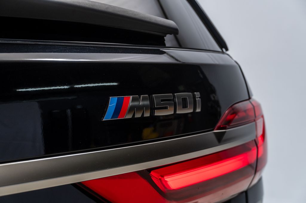 Used 2022 Black BMW M50i image 36