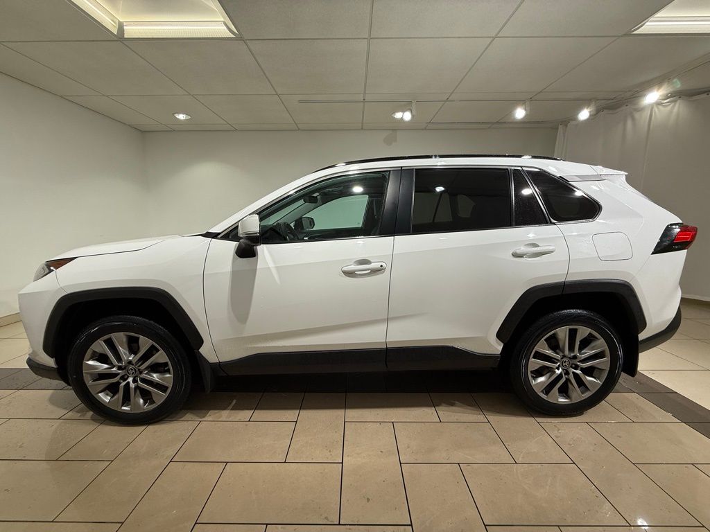 Thumbnail: 2019 Toyota RAV4 - 2