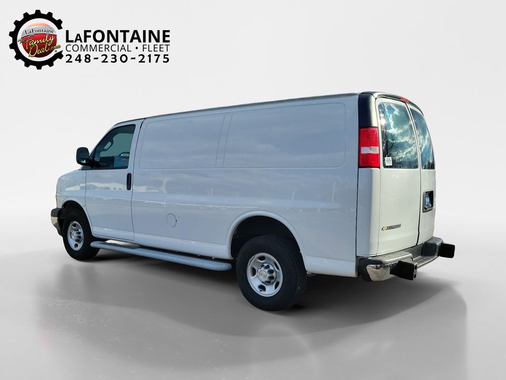 2022 Chevrolet Express 2500 Work Van 5