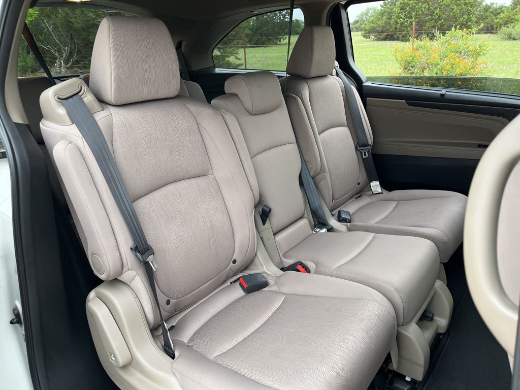 2018 Honda Odyssey EX 24