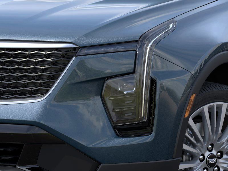 2025 Cadillac XT4 Premium Luxury 10