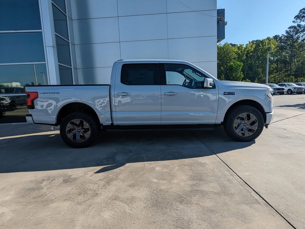 2025 Ford F-150 Lightning Lariat