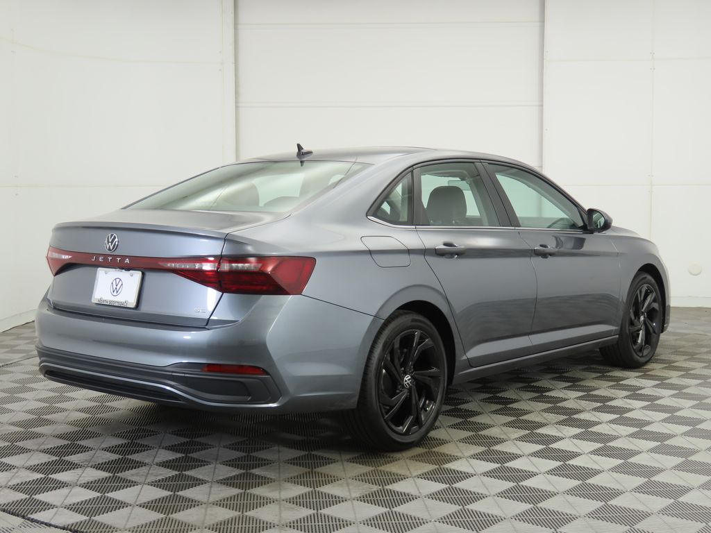 Thumbnail: 2026 Volkswagen Jetta - 5