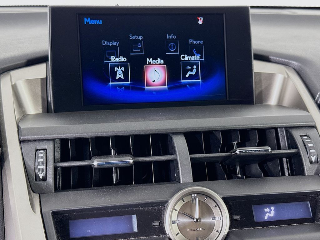 2016 Lexus NX 200t 13
