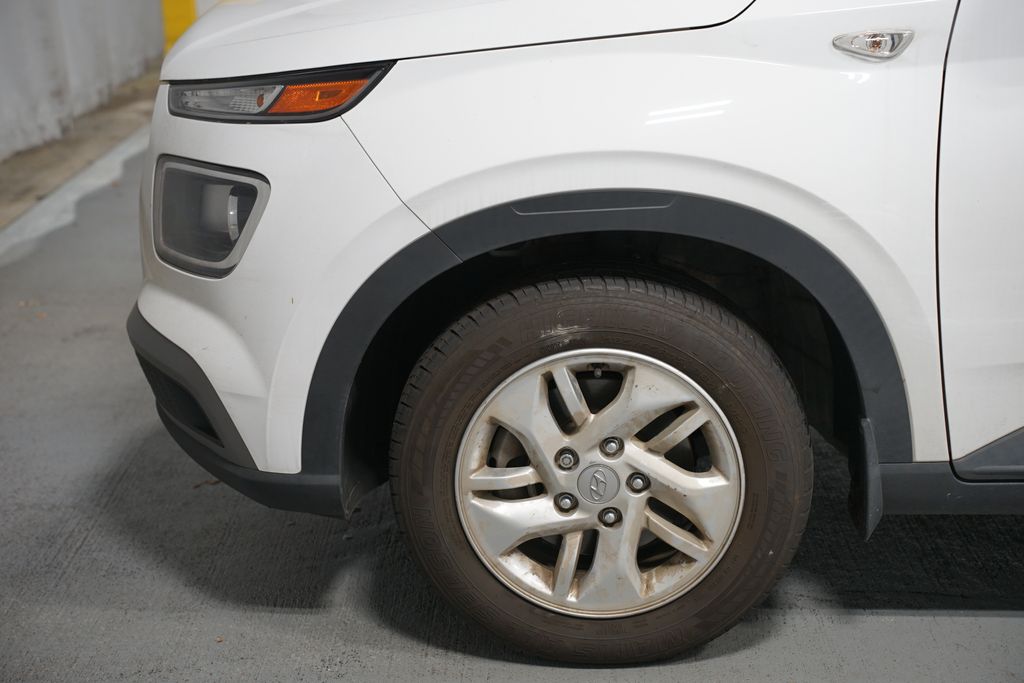 Thumbnail: 2020 Hyundai Venue - 5