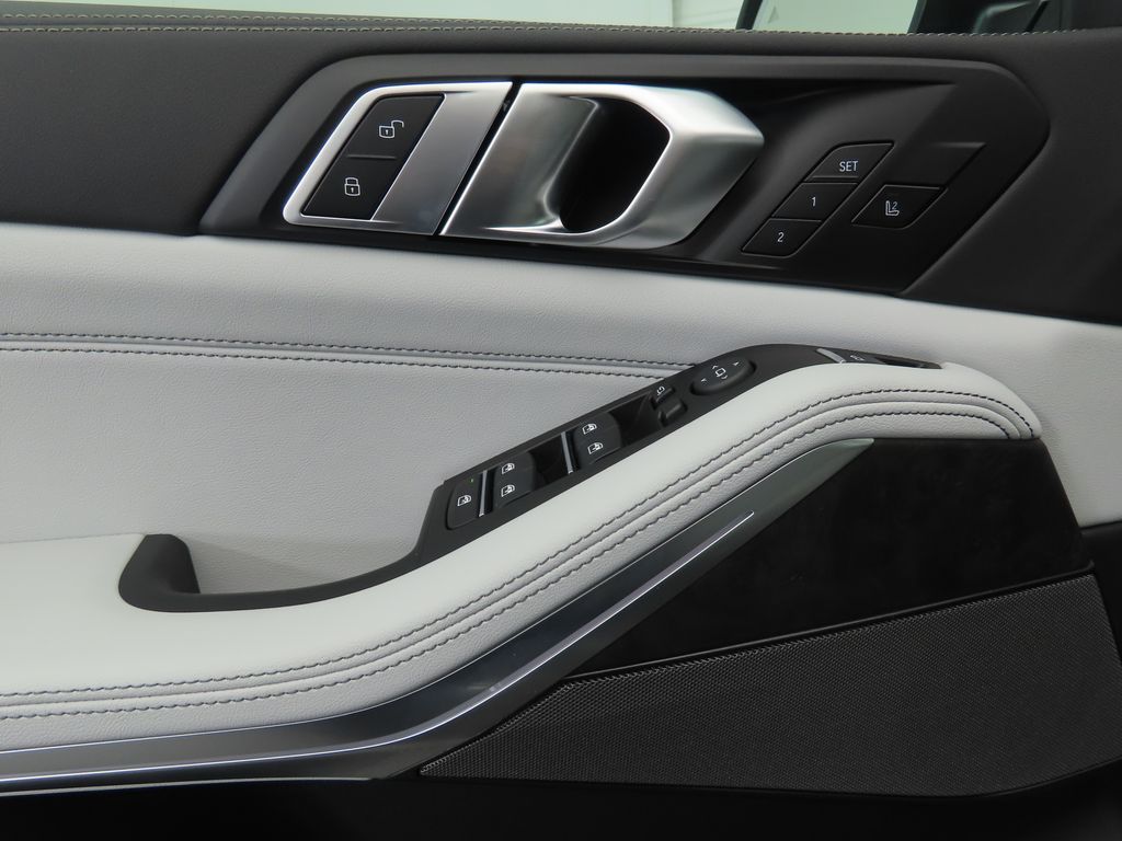 Thumbnail: 2026 BMW X5 - 24