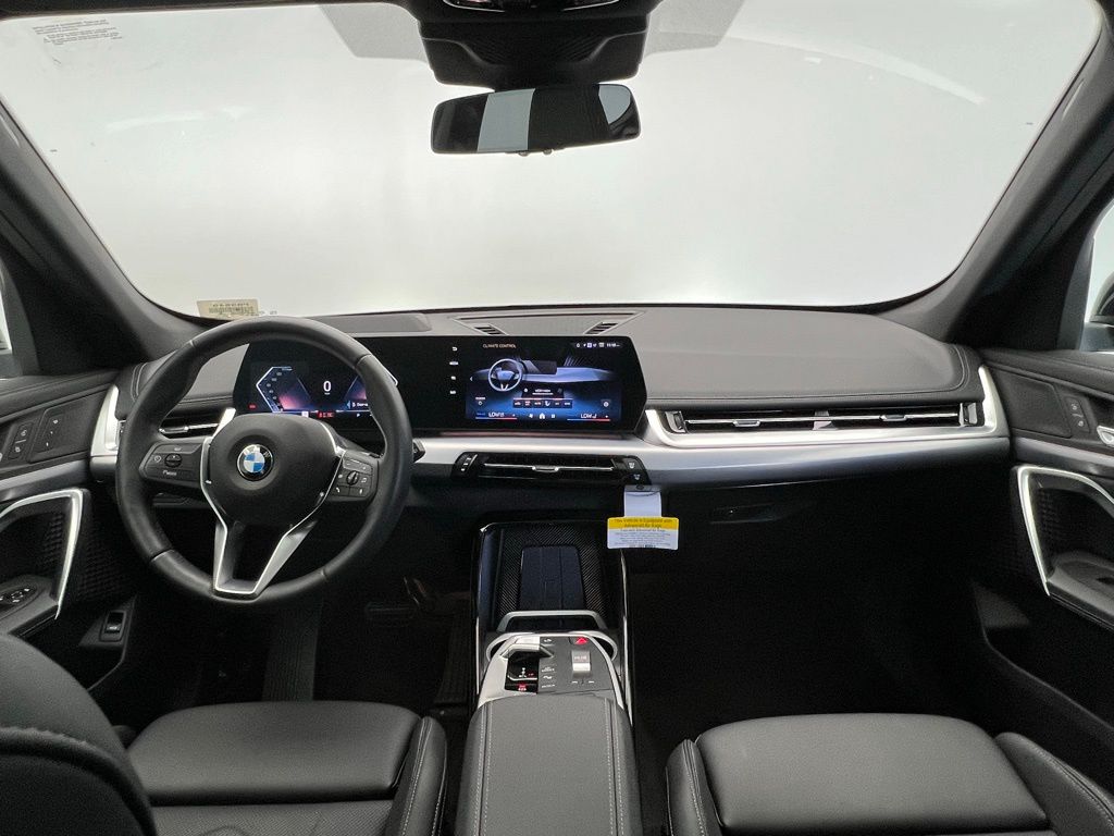 2025 BMW X1 xDrive28i 11