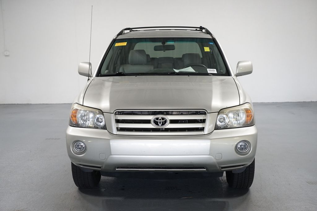 Thumbnail: 2006 Toyota Highlander - 2