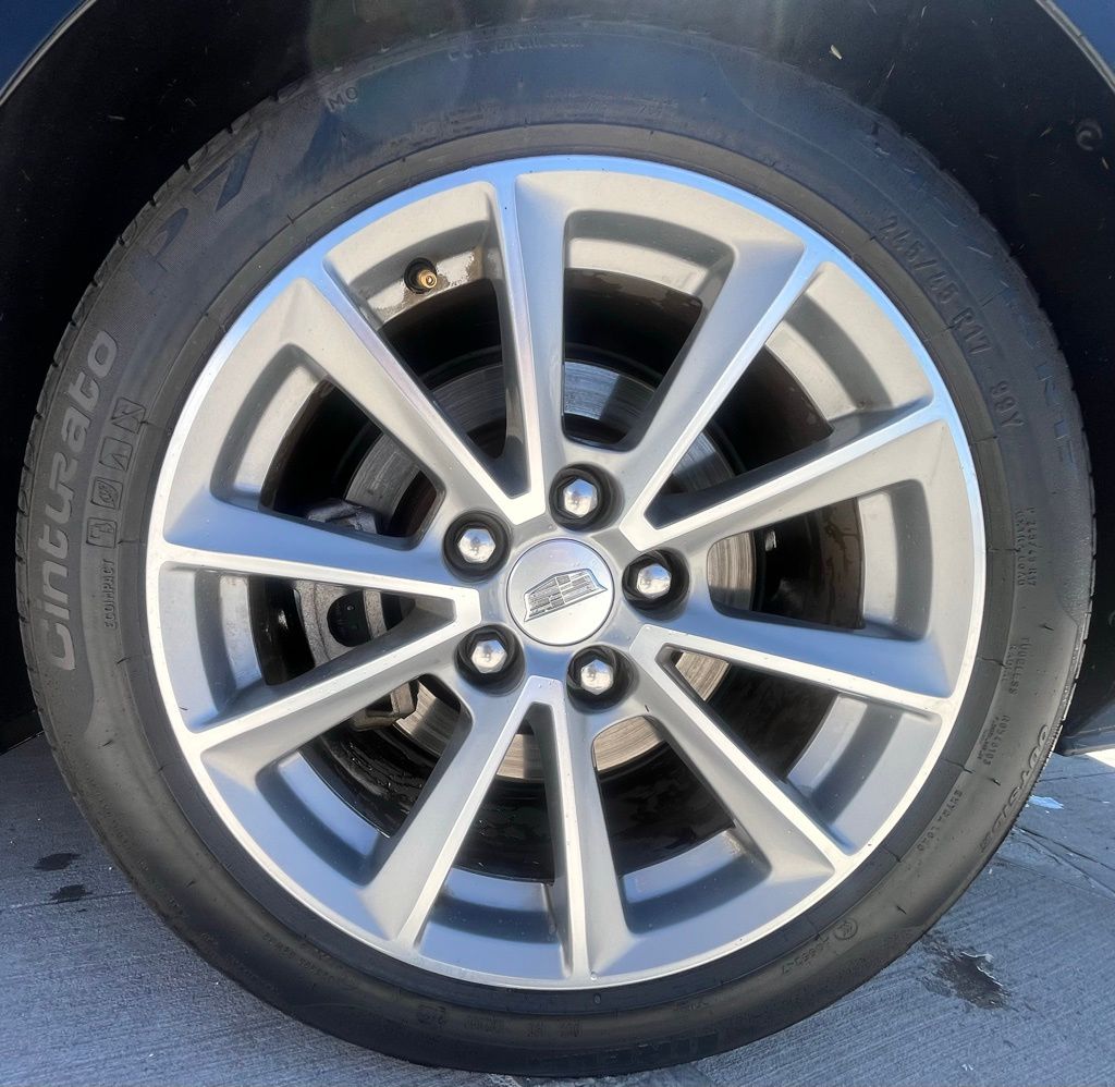 View vehicle photo 7