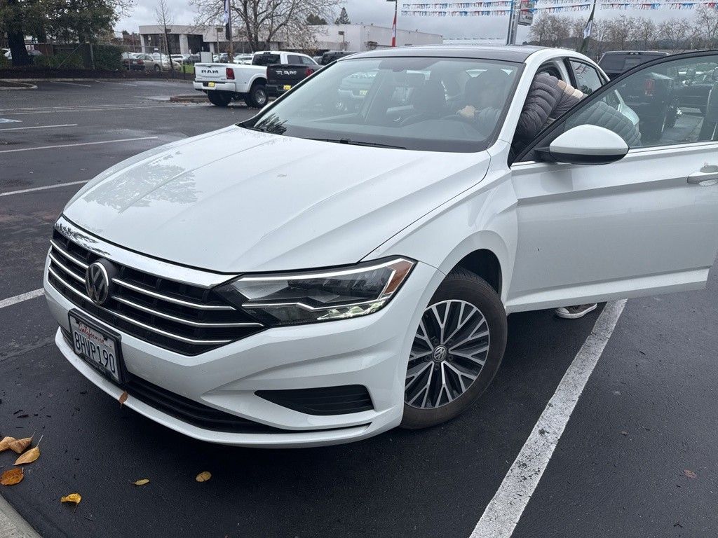  2019 Volkswagen Jetta SE FWD   