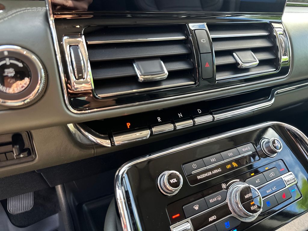 Used Car 2022 Lincoln Navigator L  Black Label For Sale Under $60,000 In Austin, Texas