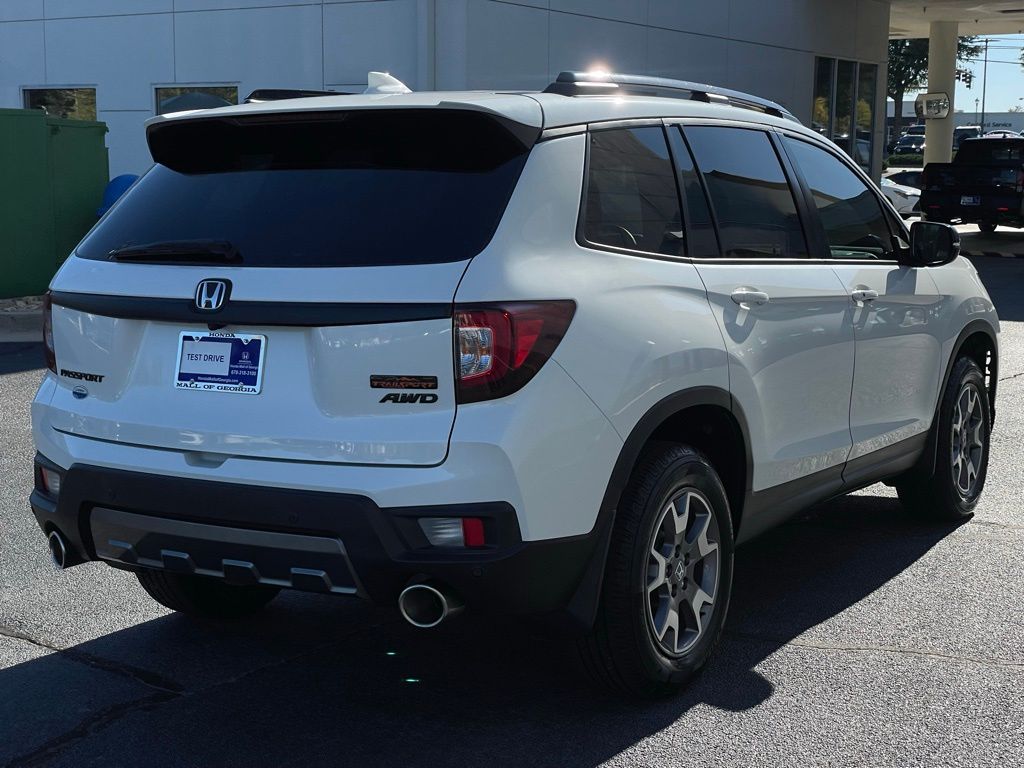 Thumbnail: 2022 Honda Passport - 6