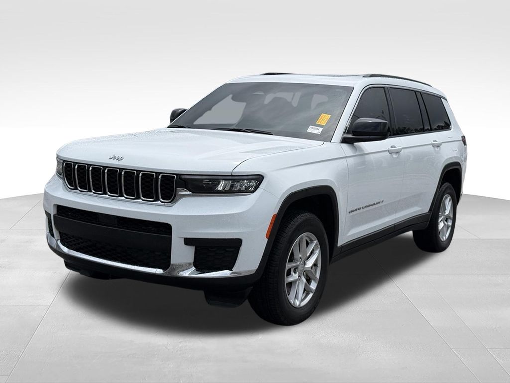 Bright White Clearcoat 2025 Jeep Grand Cherokee L Laredo 4WD SUV / Crossover Four-Wheel Drive 8-Speed Automatic