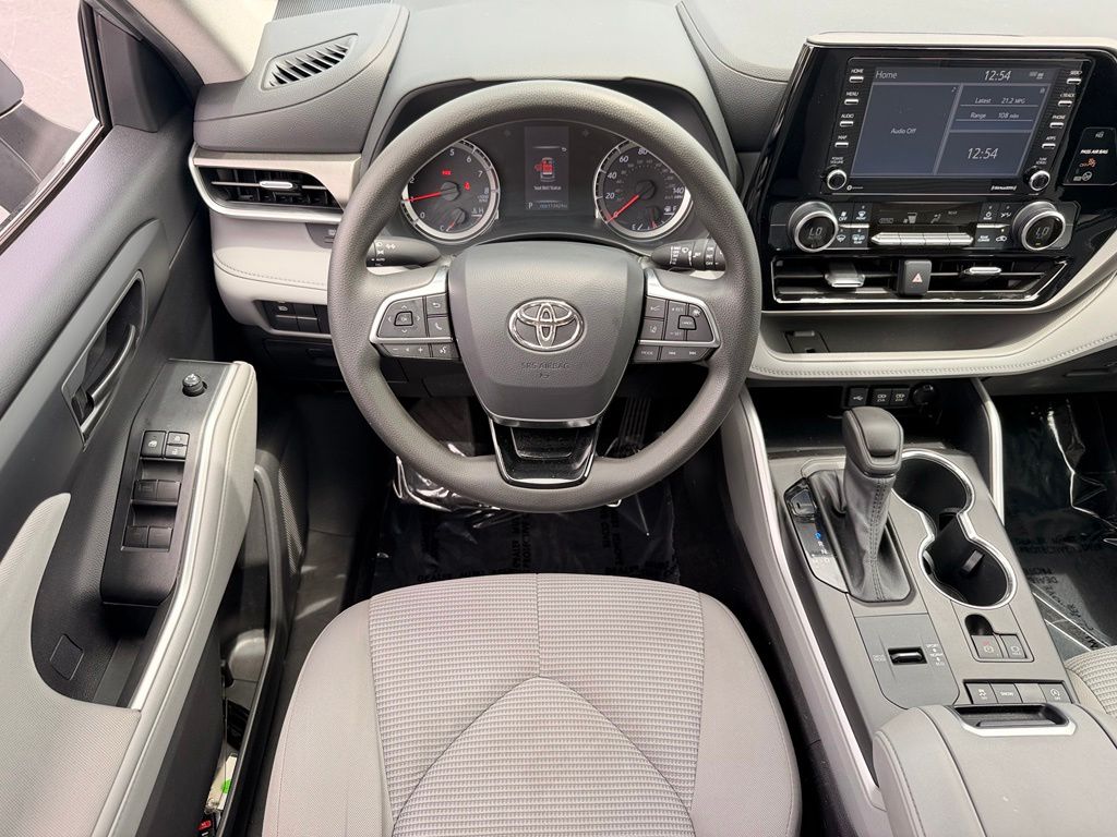 2021 Toyota Highlander L Celestial Silver Metallic - Jim Hudson Acura - Image 18