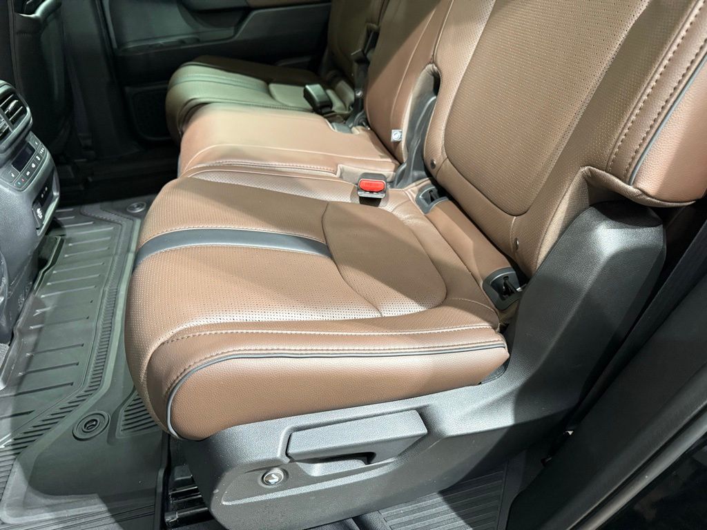 Thumbnail: 2025 Honda Pilot - 21