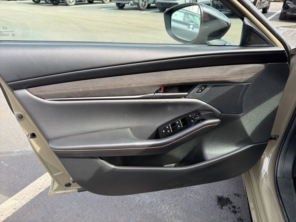 Thumbnail: 2025 Mazda Mazda3 - 19