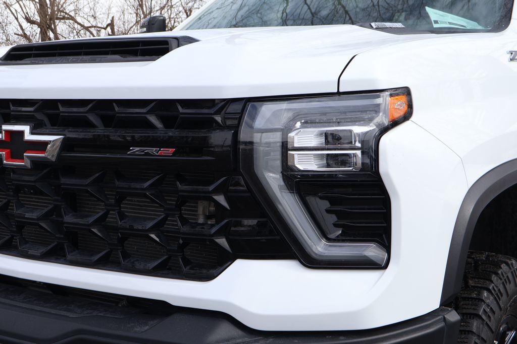 Thumbnail: 2024 Chevrolet Silverado 2500 - 4