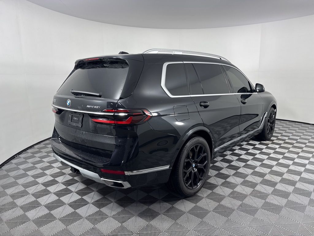 Thumbnail: 2024 BMW X7 - 5