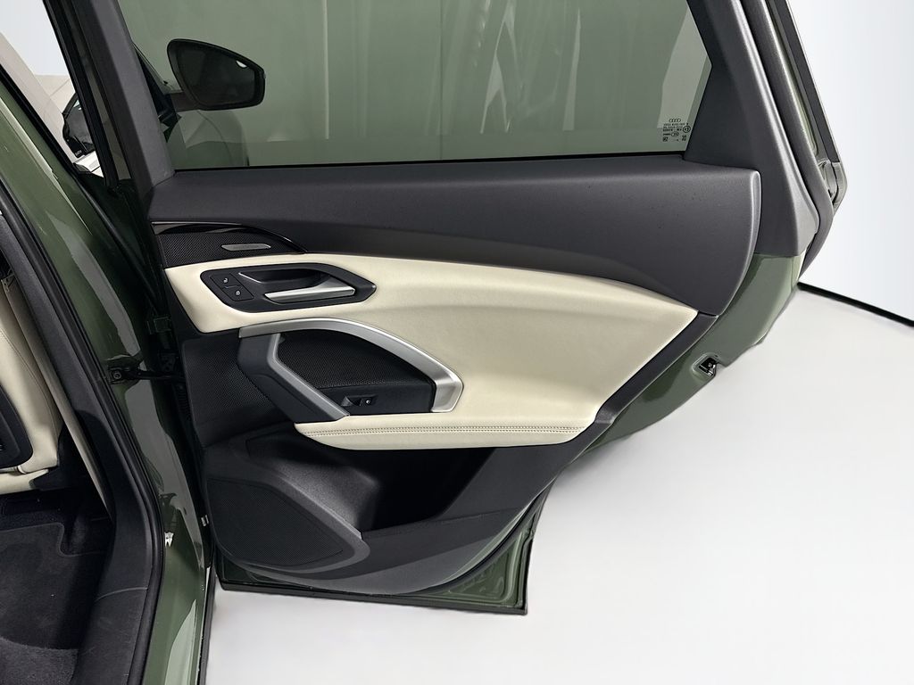 Thumbnail: 2025 Audi Q5 - 28