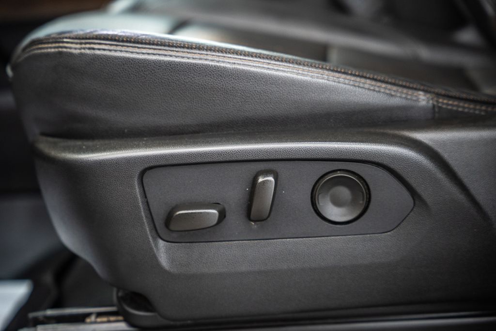 ChevroletSilverado 150035