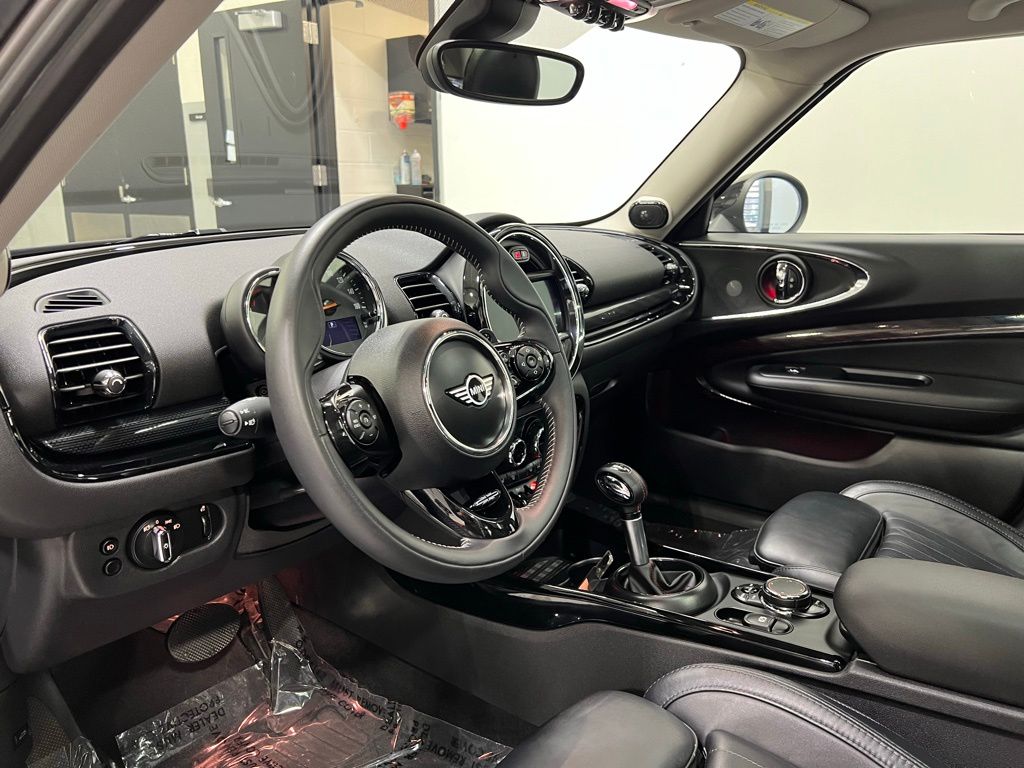 2019 MINI Cooper Clubman S 11