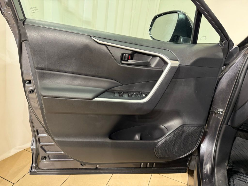 2024 Toyota RAV4 LE 15