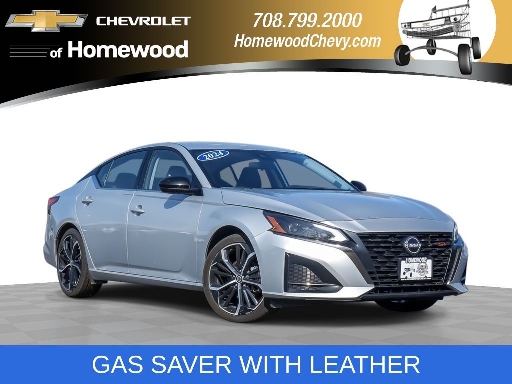 Brilliant Silver Metallic 2024 Nissan Altima Sedan Front-Wheel Drive Continuously Variable Transmission