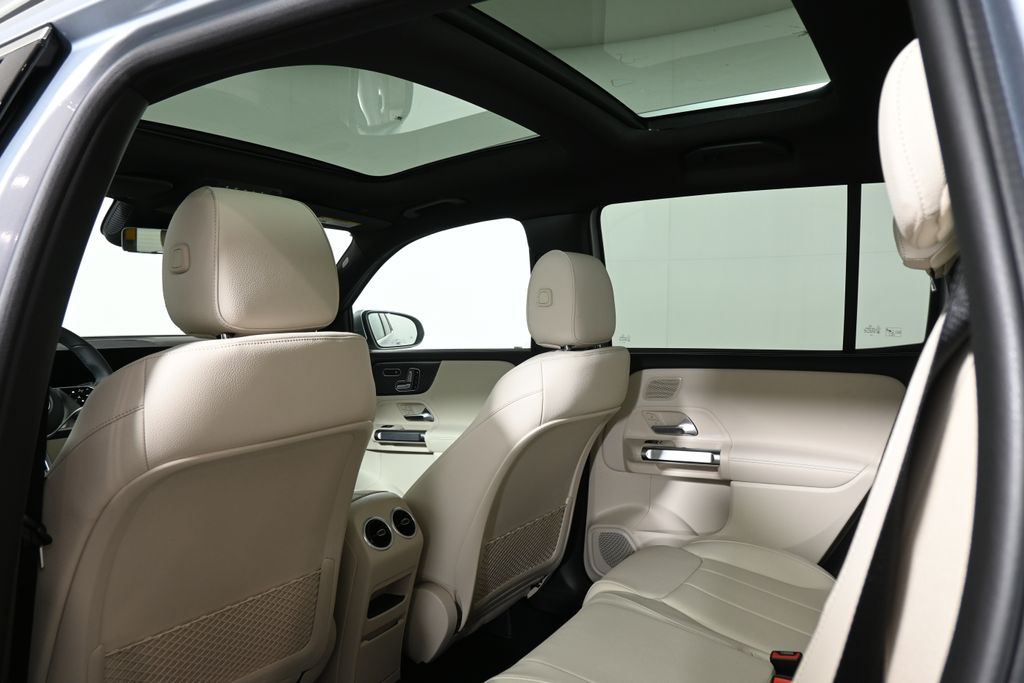 Thumbnail: 2026 Mercedes-Benz GLB - 26