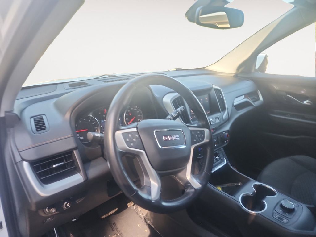 2020 GMC Terrain SLE 10