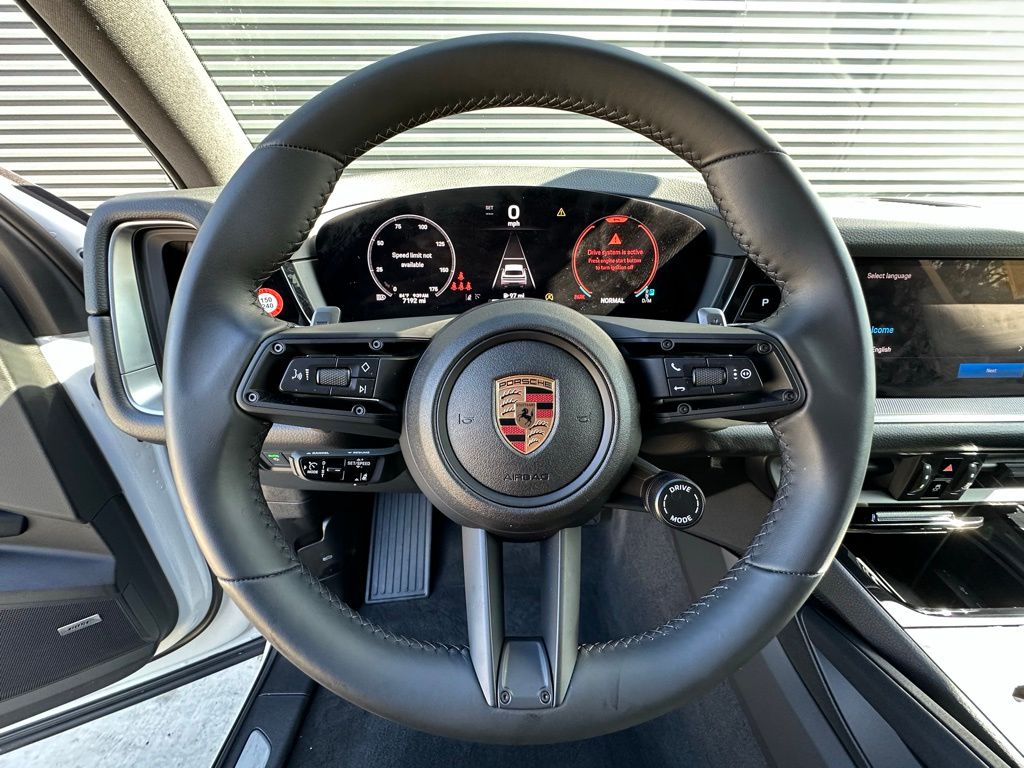 Thumbnail: 2025 Porsche Cayenne - 18
