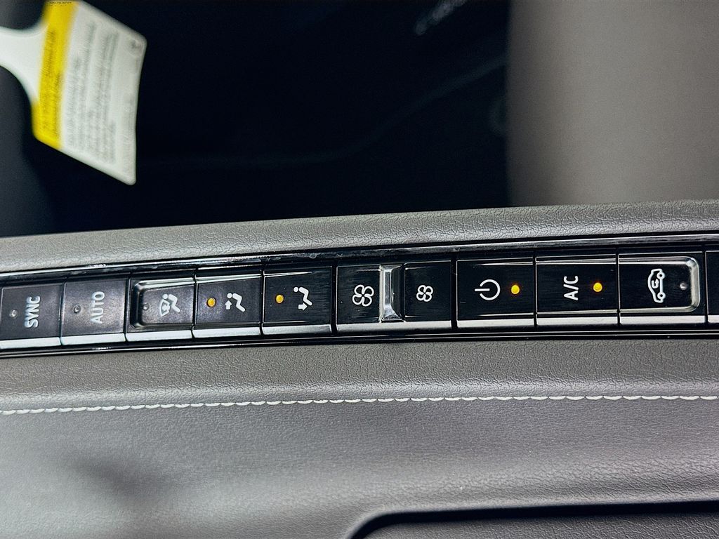 Thumbnail: 2025 Chevrolet Corvette - 16