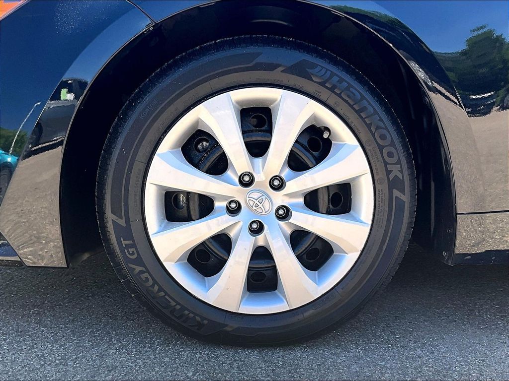 2024 Toyota Corolla — photo 7