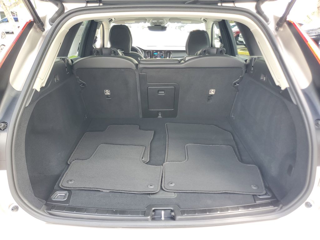 used 2025 Volvo XC60 car, priced at $33,895