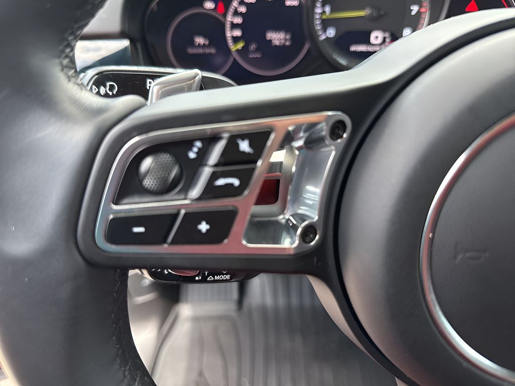Used Car 2023 Porsche Cayenne E-hybrid  Turbo S For Sale In Austin, Texas