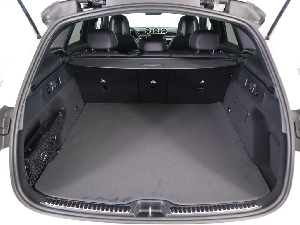 Thumbnail: 2025 Mercedes-Benz GLC - 28