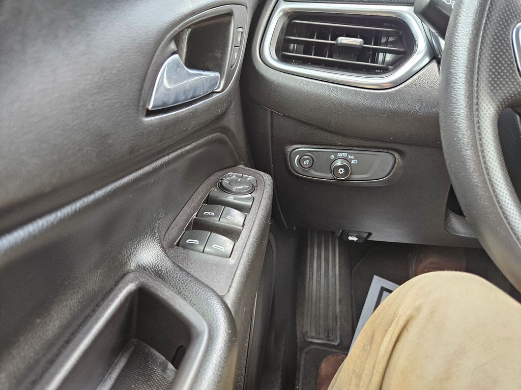 Used 2020 Chevrolet Equinox SUV