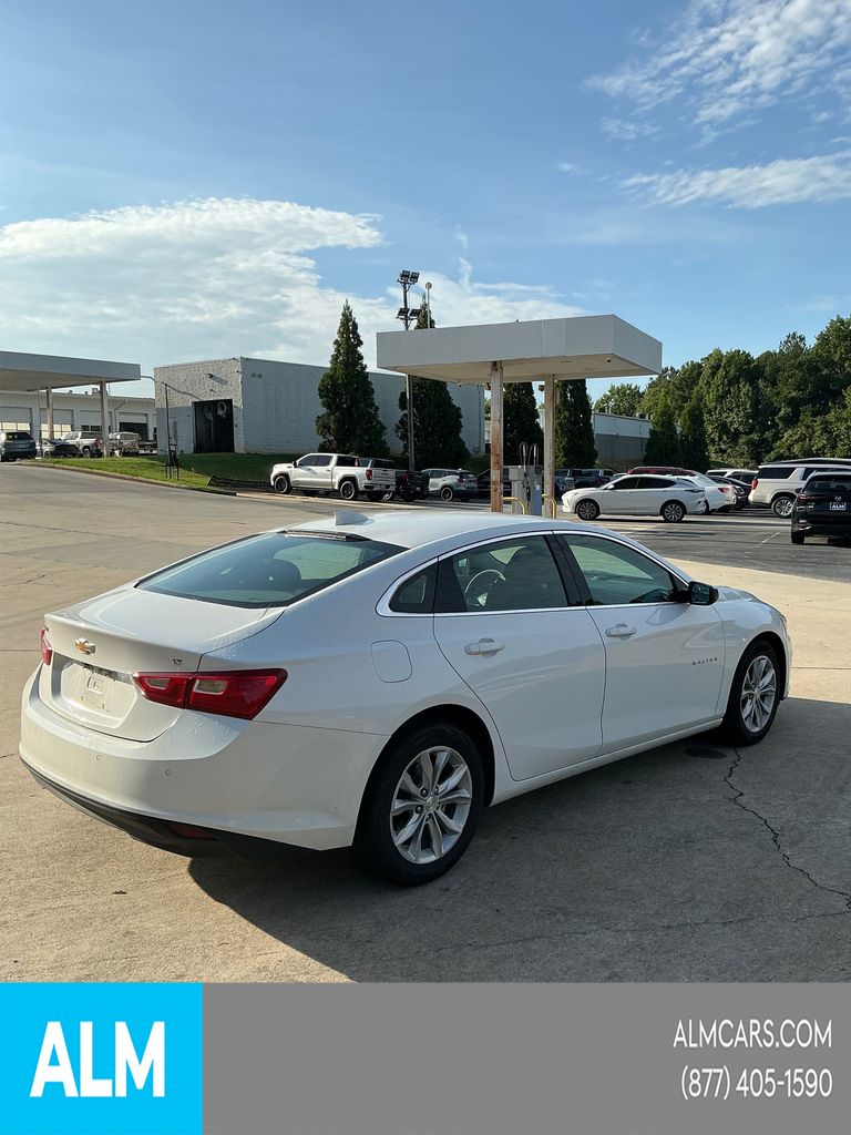 Used 2025 White Chevrolet LT image 6