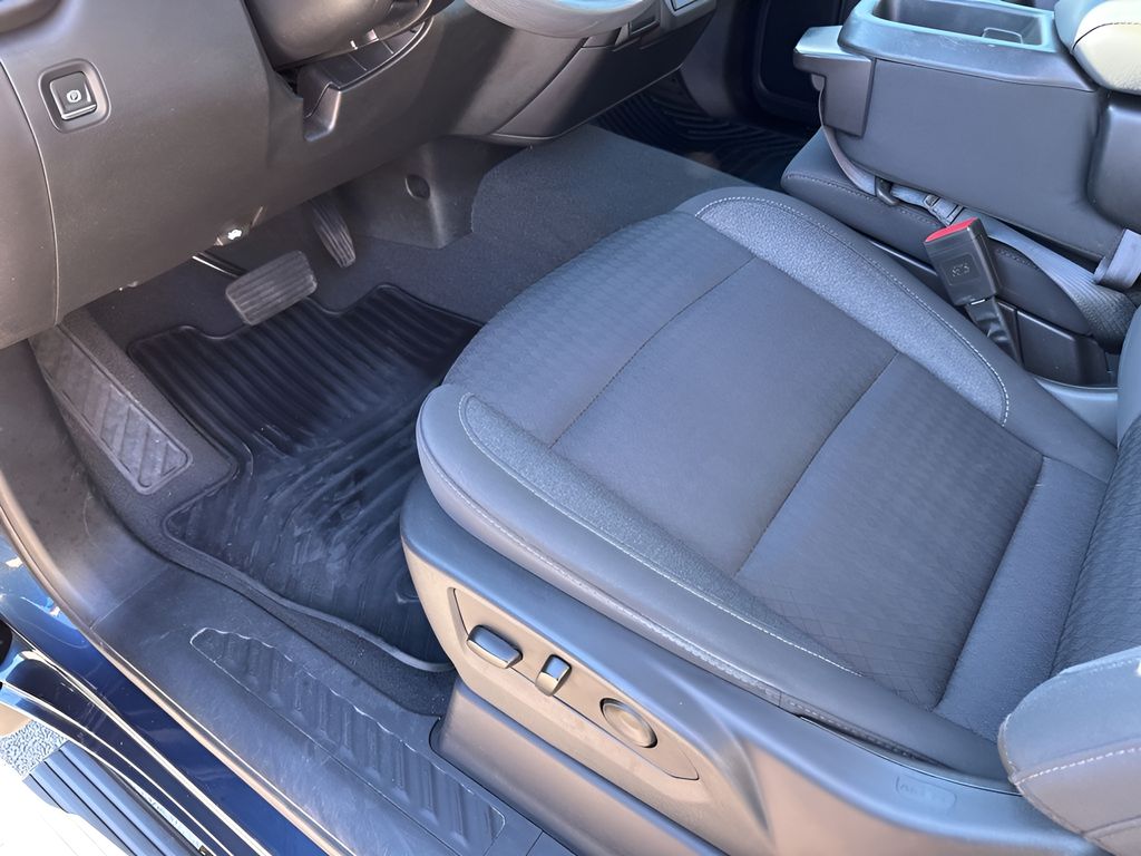 Used Car 2023 Chevrolet Silverado 1500  Custom For Sale Under $35,000 In Austin, Texas