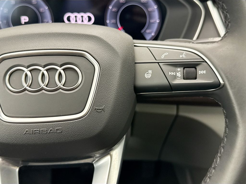 Thumbnail: 2025 Audi Q5 - 12