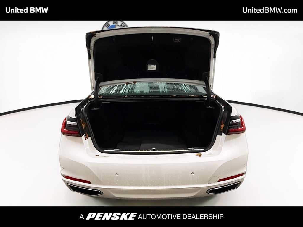 Thumbnail: 2022 BMW 7 Series - 14