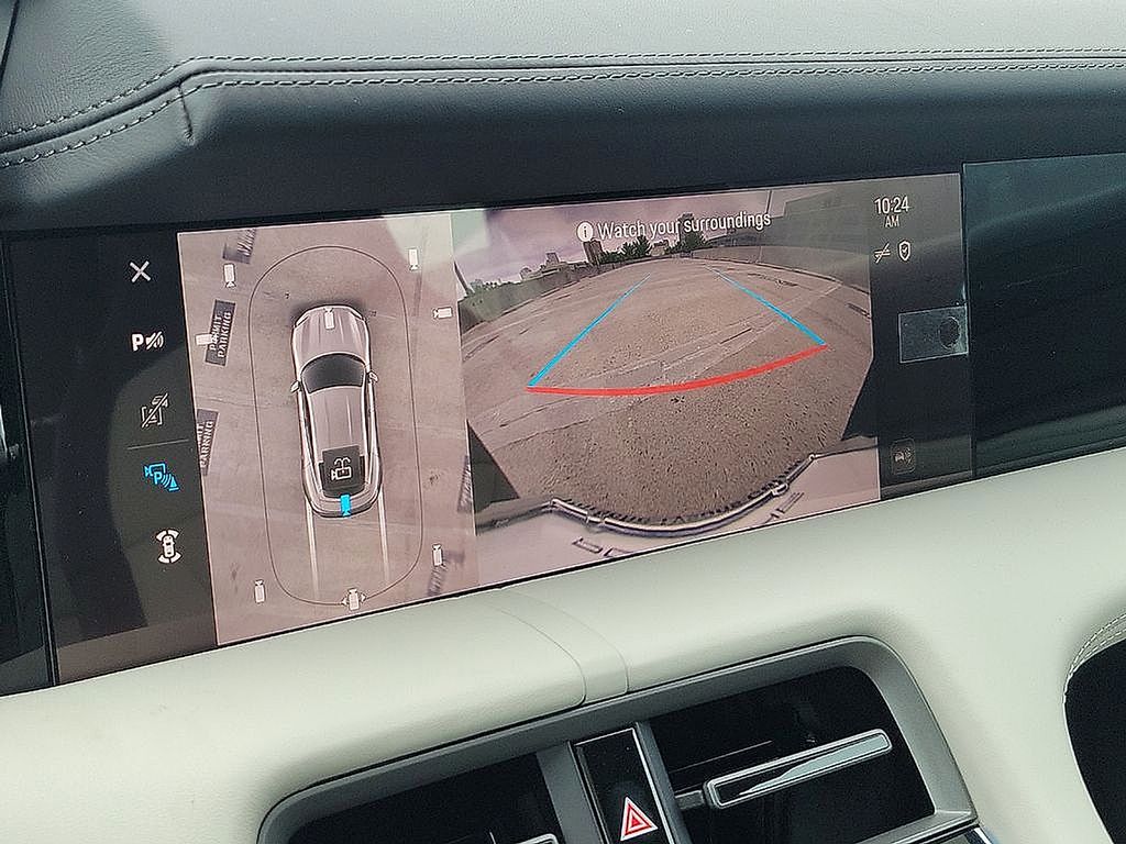 Thumbnail: 2025 Porsche Taycan - 18