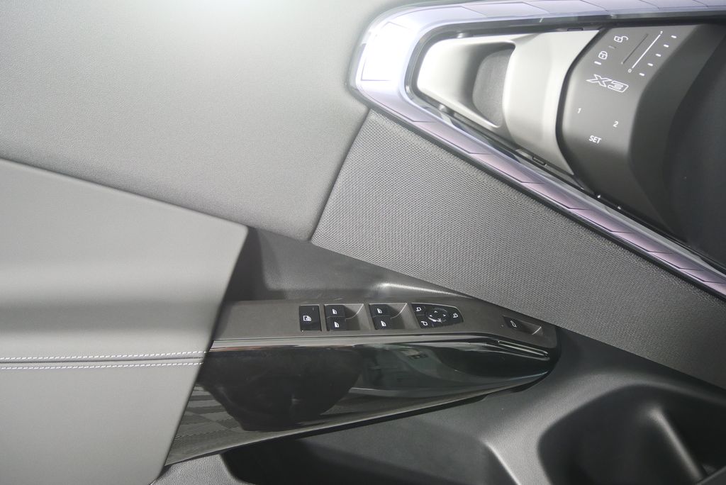 Thumbnail: 2026 BMW X3 - 9