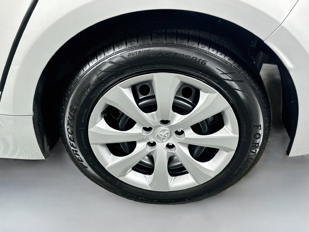 Thumbnail: 2025 Toyota Corolla - 30