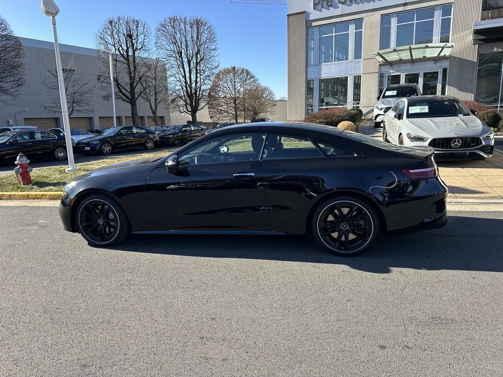 Thumbnail: 2021 Mercedes-Benz E-Class - 14