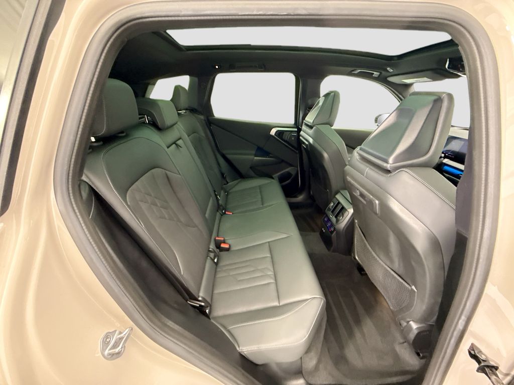 Thumbnail: 2025 BMW X3 - 20