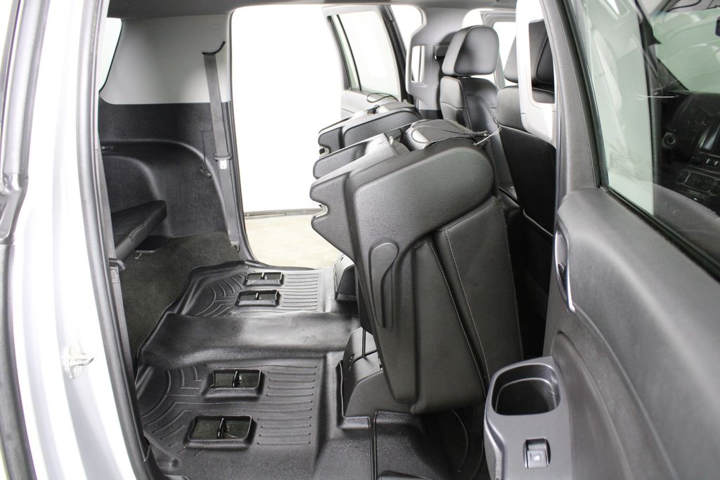 Used 2018 Chevrolet Suburban for sale in 