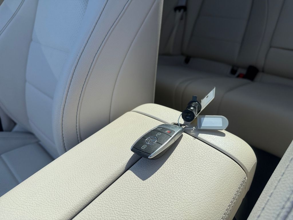 used 2022 Mercedes-Benz GLE car, priced at $32,767