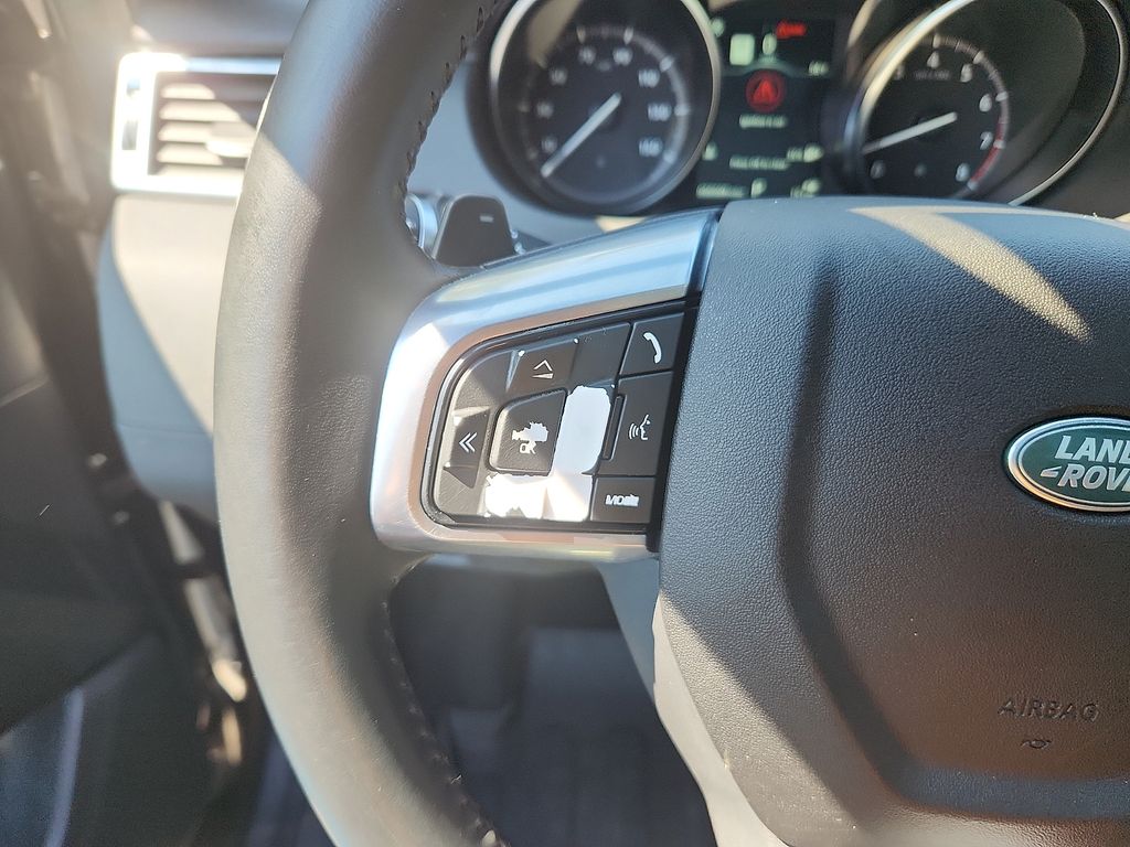 Thumbnail: 2019 Land Rover Discovery Sport - 21