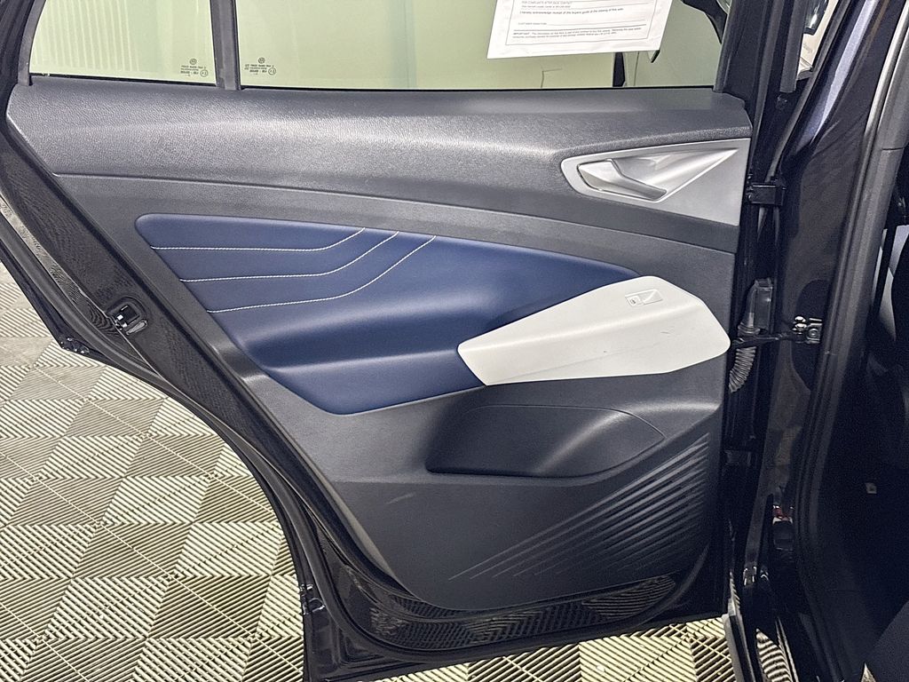 2023 Volkswagen ID.4 Pro S Plus